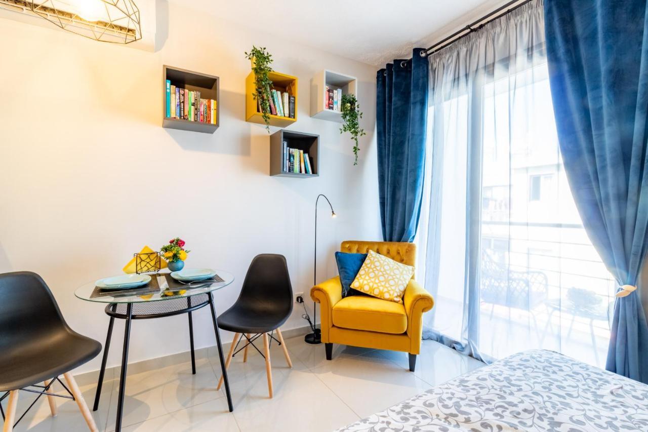 Light House - Seafront Cosy Studio With Library Pafos Zewnętrze zdjęcie